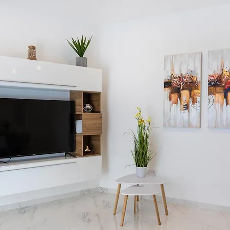 Ha2- Modern And Spacious 3 Bedroom Appartement