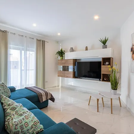 Ha2- Modern And Spacious 3 Bedroom San Ġwann
