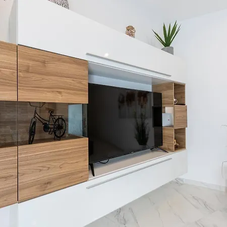 Ha2- Modern And Spacious 3 Bedroom Appartement